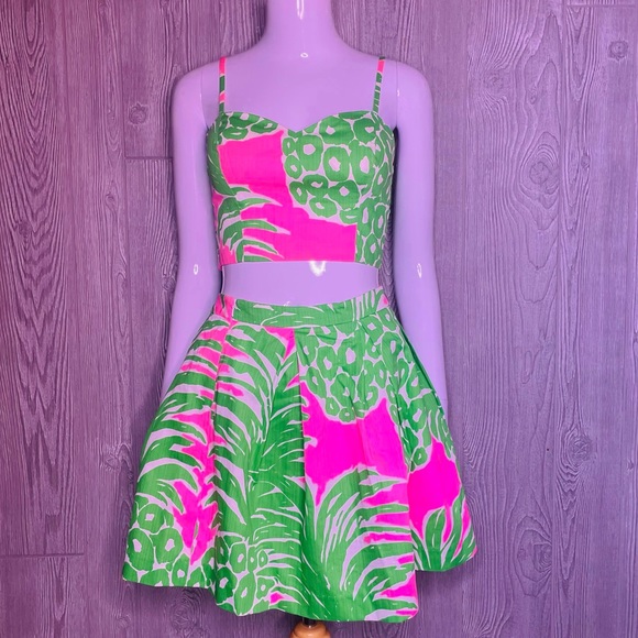 Lilly Pulitzer Parfait Pineapple Crop top and skirt set swimmer beach outfit 0 - Picture 12 of 12